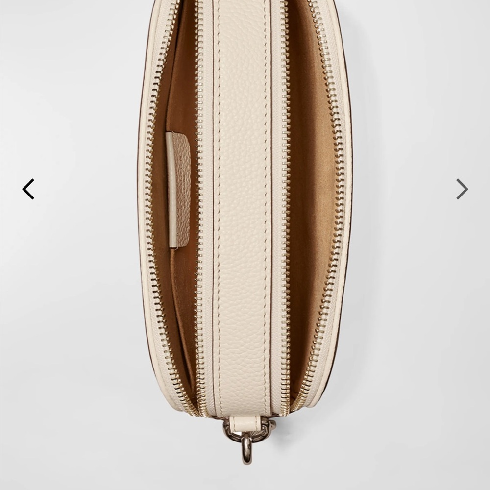Tory Burch
Miller Mini Camera Crossbody Bag